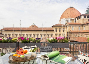 Best Location w/ Breathtaking Views Chic Palace